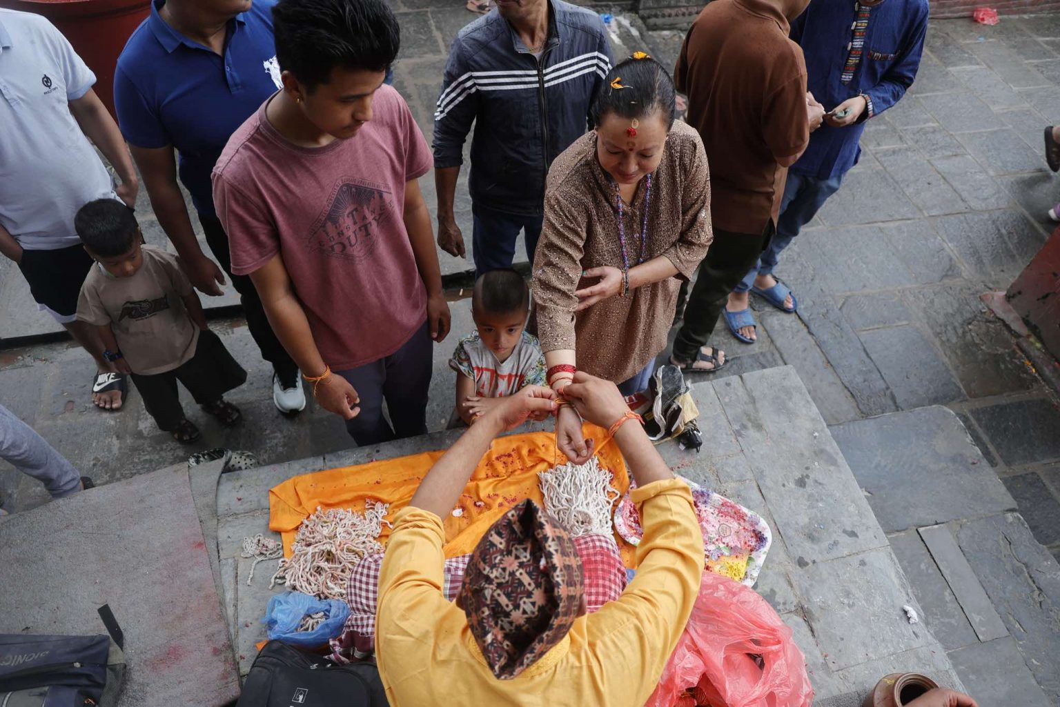 आज रक्षाबन्धन, जनैपूर्णिमा: रक्षासूत्र बाँधेर मनाईदैँ