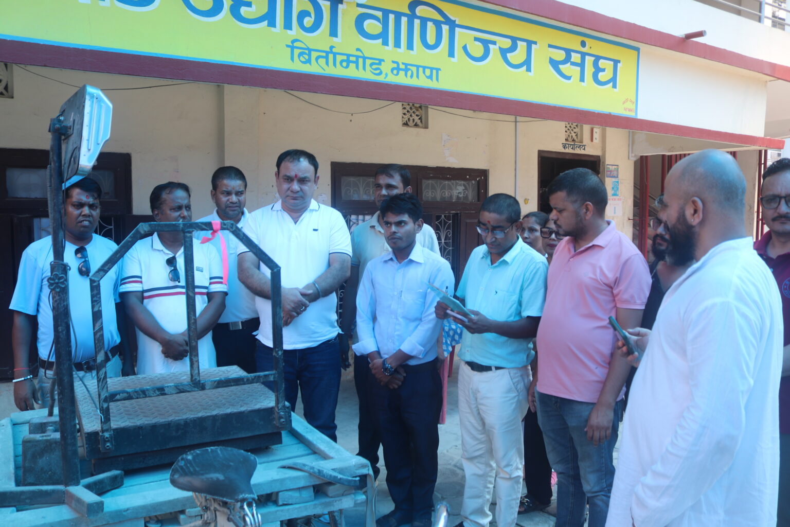 बिर्तामोडमा व्यवसायीहरुको ढक तराजुको चेक जाँच शुरु