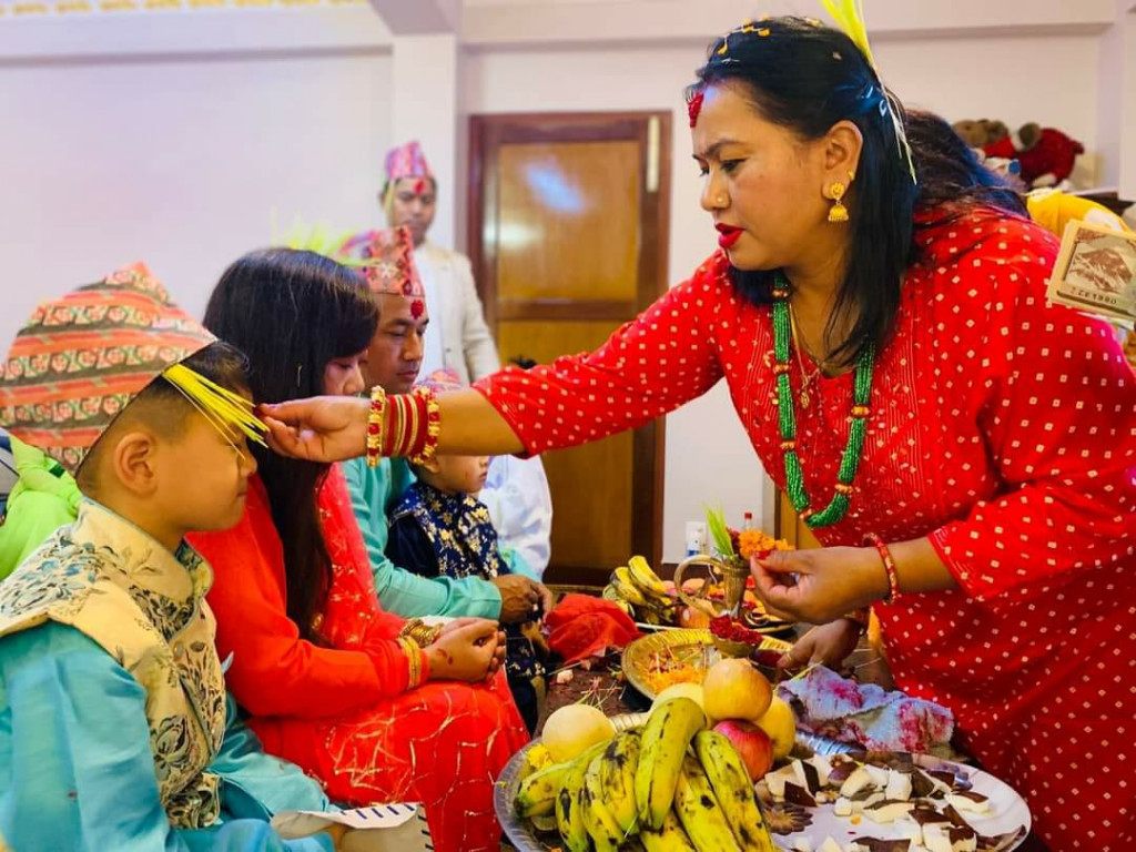 दसैँको टीकाको उत्तम साइत बिहान ११ बजेर ३६ मिनेटमा