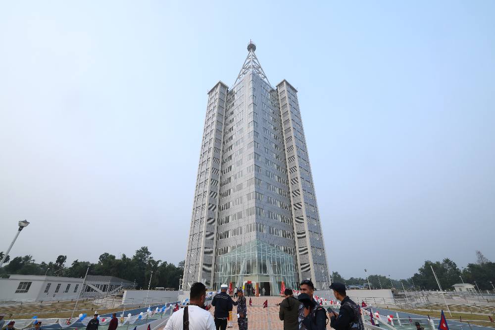 दमकको कर्मसियल टावरको जग्गा अनियमीतताबारे अख्तियारमा उजुरी