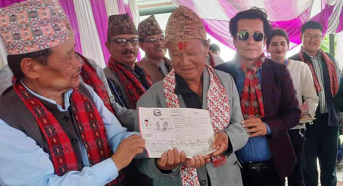 चुलाचुली गाउँपालिकामा ३१ परिवारलाई लालपुर्जा वितरण