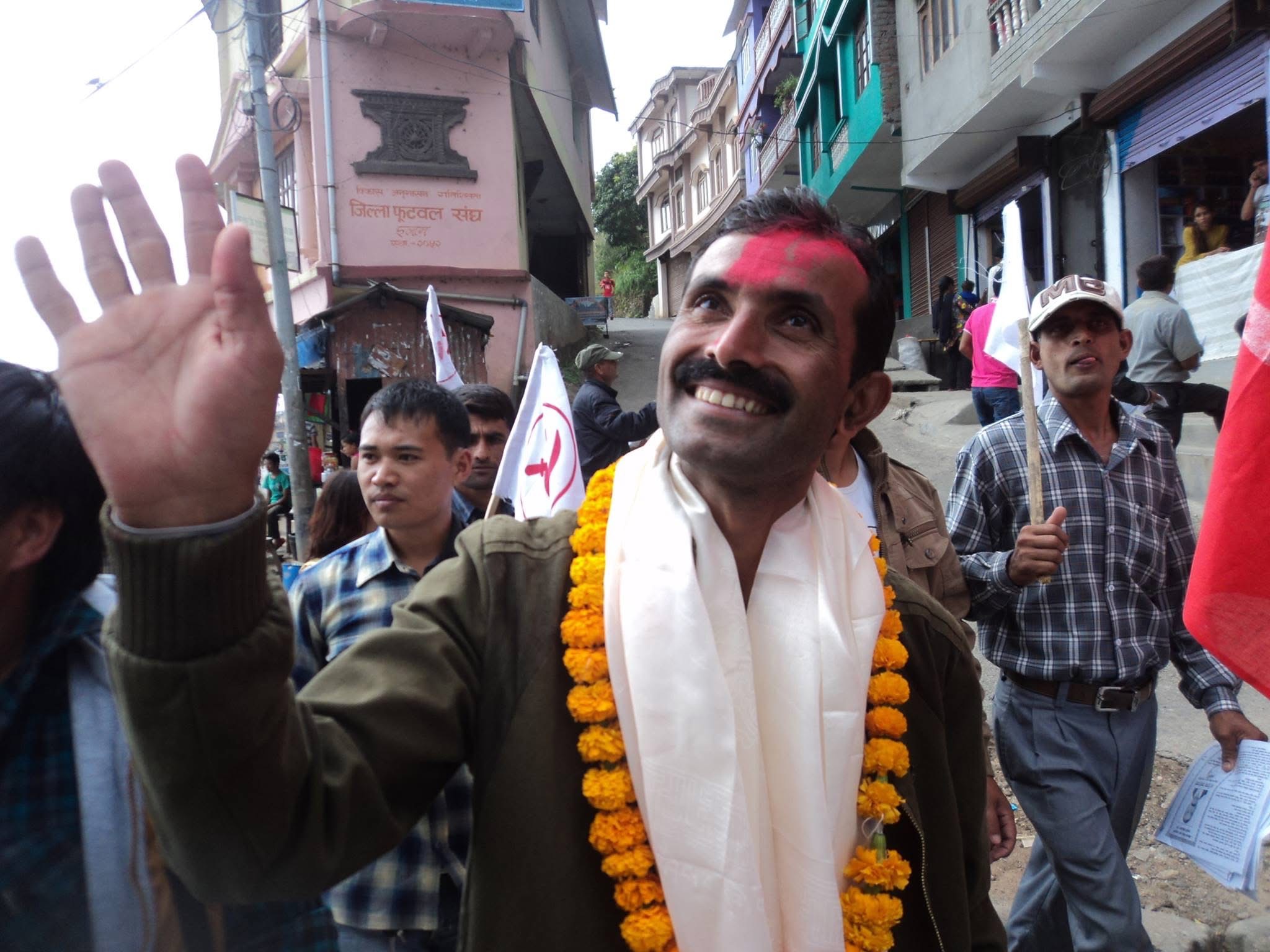 इलामका माओवादी नेता धिरेन शर्माले छाडे पार्टी